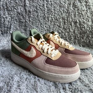 Nike Air Force 1 '07 LX